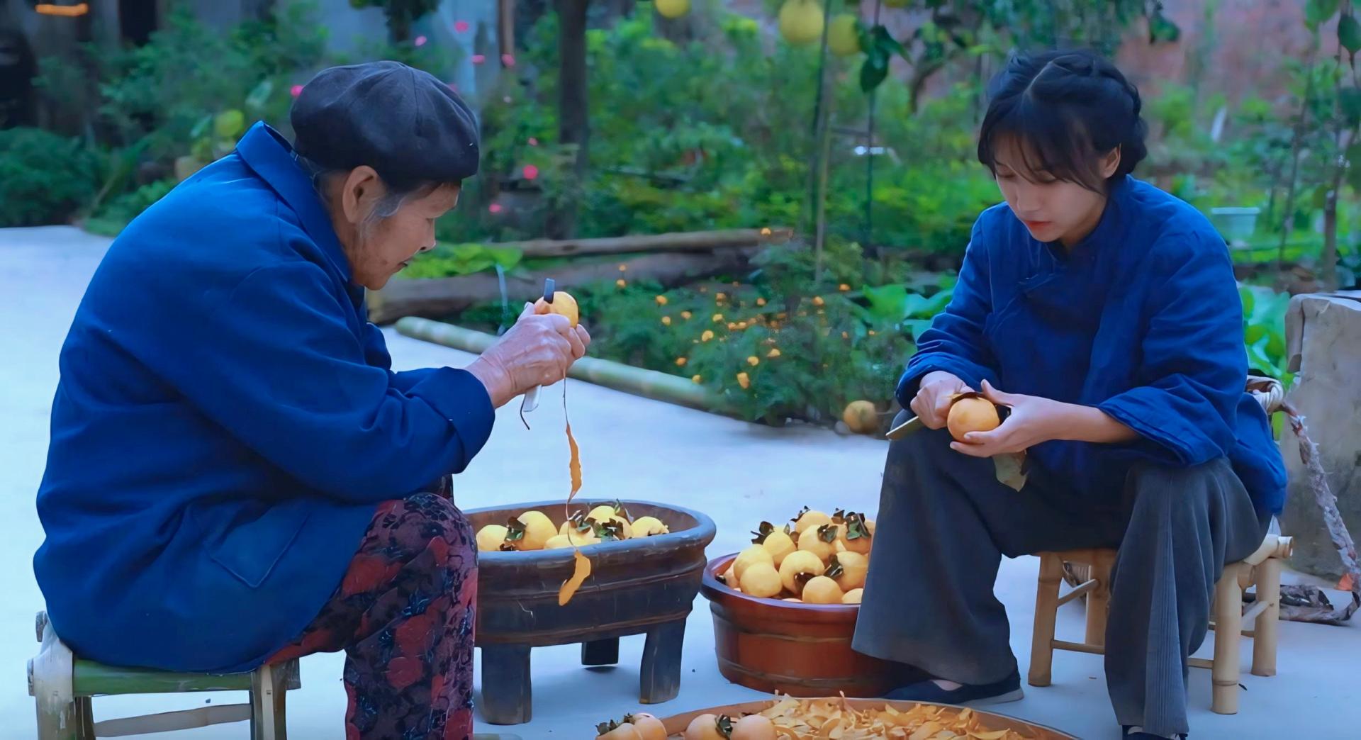 li ziqi and her grandma