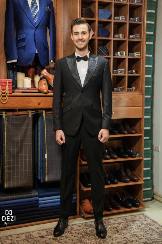 chat-lieu-kha-quan-trong-de-co-1-bo-tuxedo-dep Chất liệu cũng khá quan trọng để có được bộ vest tuxedo chuẩn đẹp
