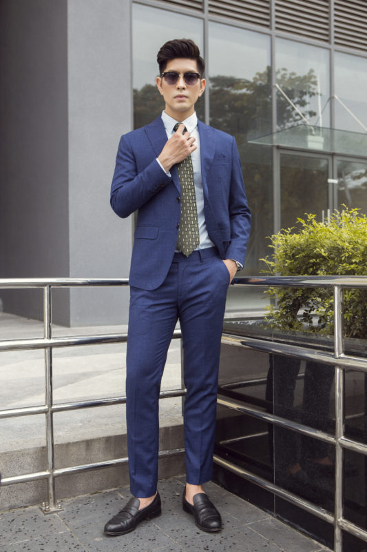 mix-do-voi-mau-xanh-navy Các quý ông nên học cách mix đồ với gam màu "thần thánh" này