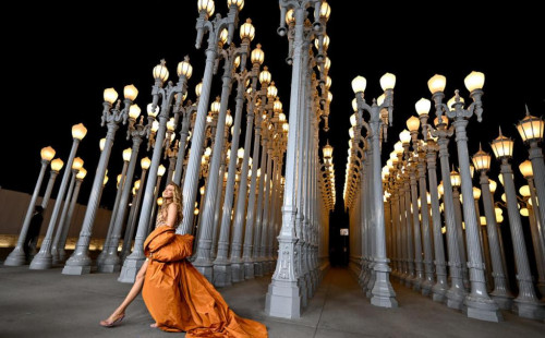 Blake Lively, Charli XCX, Kim Kardashian và dàn sao quốc tế hội ngộ tại thảm đỏ LACMA 2024